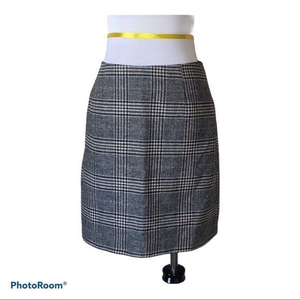 5/$30 🎈 Cubus Ciara plaid pencil skirt women’s size‎ 4
